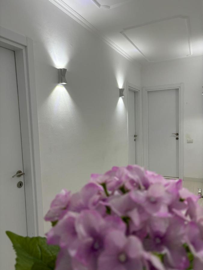 Center, Selvia White Apartment Tirana Exterior foto